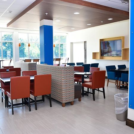 Holiday Inn Express & Suites - Bensenville - O'Hare By Ihg Экстерьер фото
