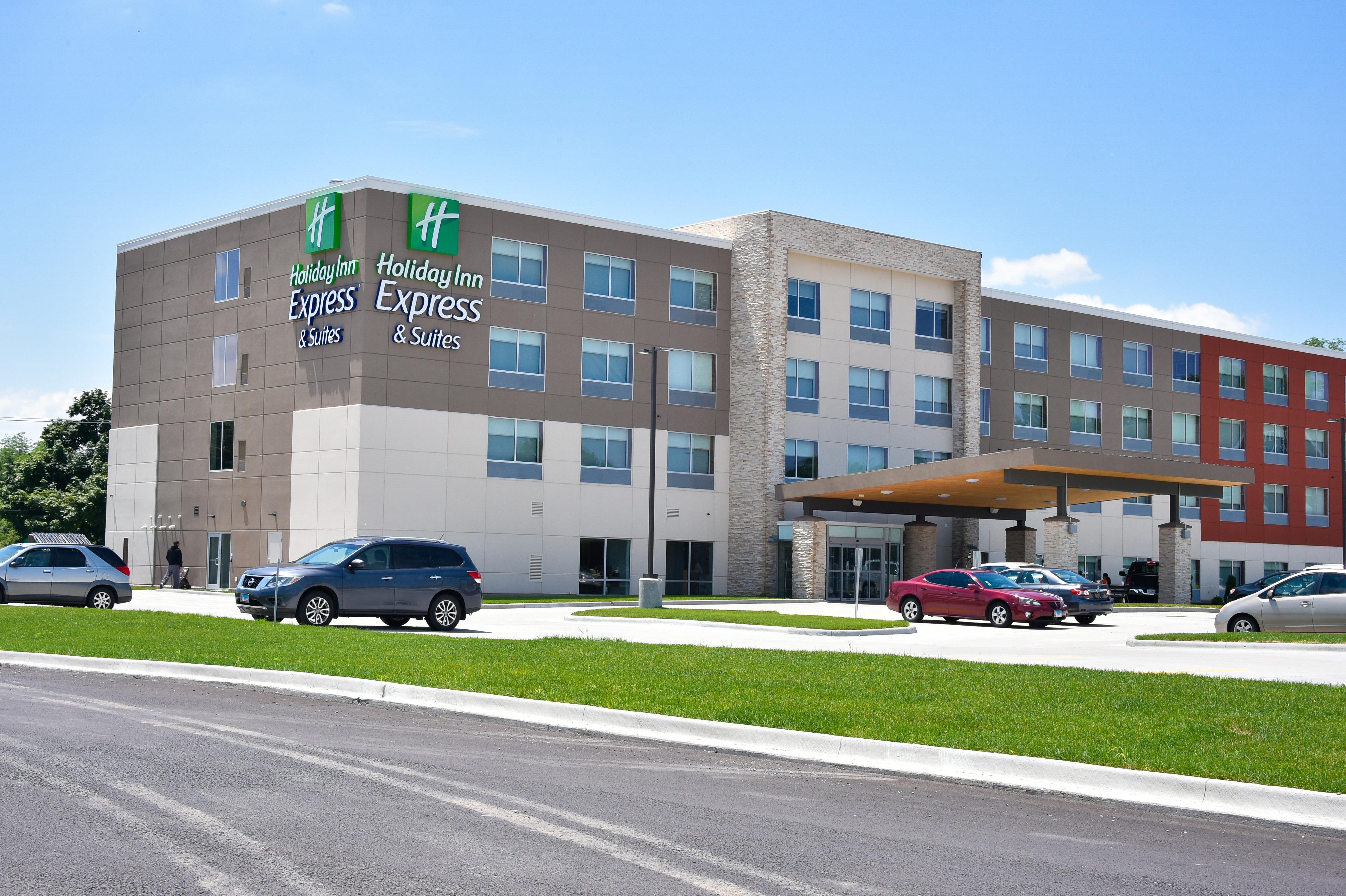 Holiday Inn Express & Suites - Bensenville - O'Hare By Ihg Экстерьер фото